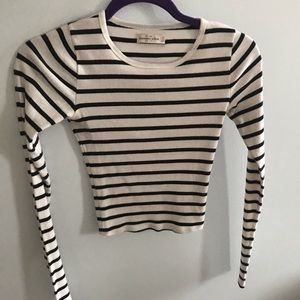 Black& white stripe crop top